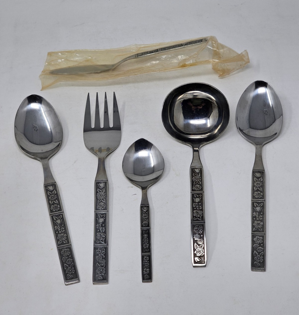 Set of 6 VTG Northland Korea Spring Fever Stainless Serving PIeces Flatware